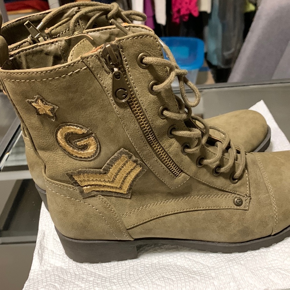 Women's Lace-Up Combat Boots